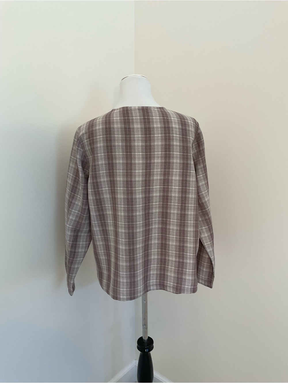Kathy Ireland Women's Plaid Button-Down Tunic Shirt - Brown & White - Picture 5 of 7